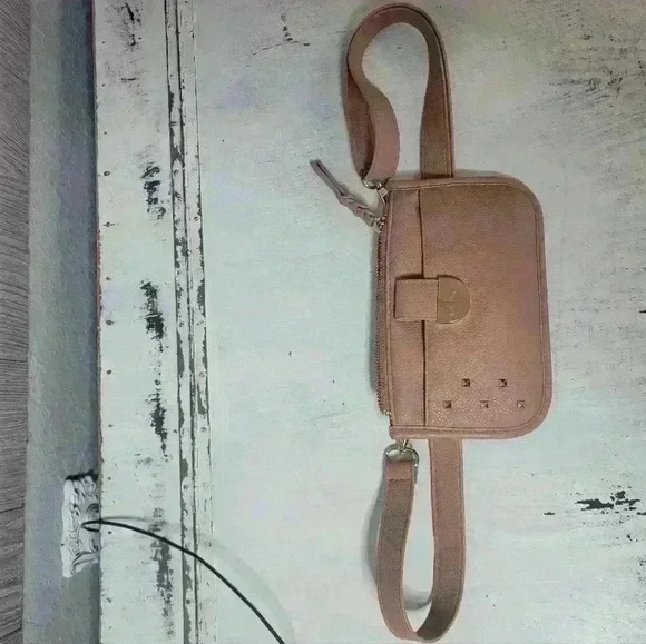 Women's Rad Revolution  4 in 1 wallet Desert. - Picture 5 of 6